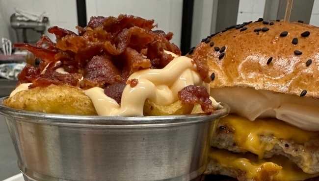 Menu Burger Gourmet con Dessert, per 2 persone (anche Sabato!)